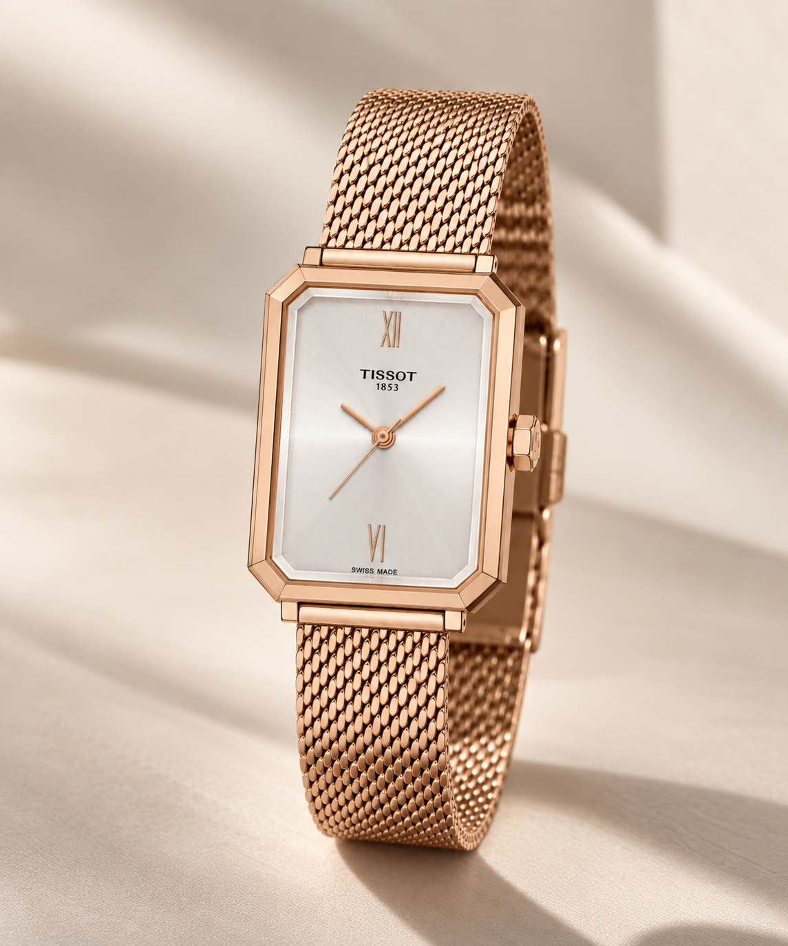 Tissot_SRV_T160.110.33.033.00_donna_30_mm_con_cassa_rettangolare_PVD_oro_rosa_quadrante_argento_e_bracciale_Milanese._3