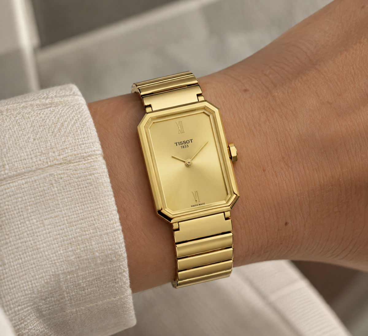 Tissot SRV quarzo Swiss Made oro champagne 30mm rettangolare T160.110.33.023.00