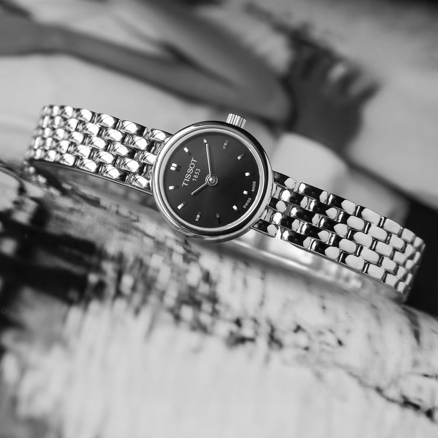 Tissot T-Lady quarzo nero 18mm acciaio inox vetro zaffiro T058.009.11.051.00