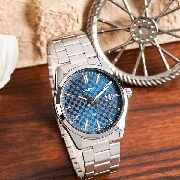 Casio MTP-VD03D-2AUDF orologio uomo quarzo acciaio 41mm quadrante blu datario

