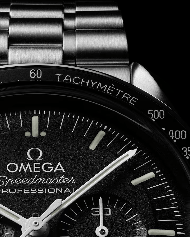 Omega Speedmaster Moonwatch 310.30.42.50.01.001 – Iconic Manual Winding Chronograph with Black Dial