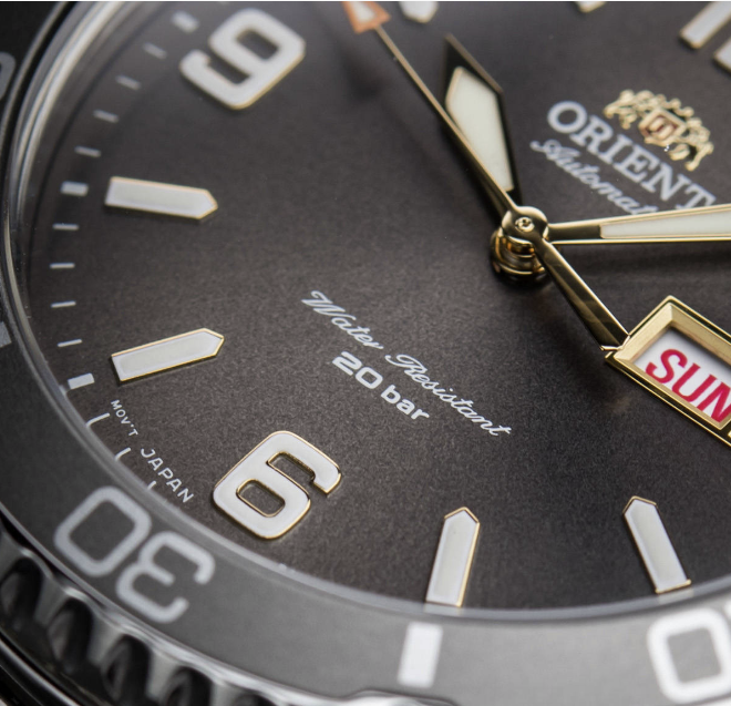 https://mdrwatch.com/products/orient-ra-grigio-automatic-diver-day-date